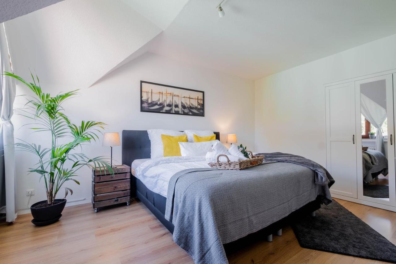 Apartments An Der Universitaet Вупертал Екстериор снимка