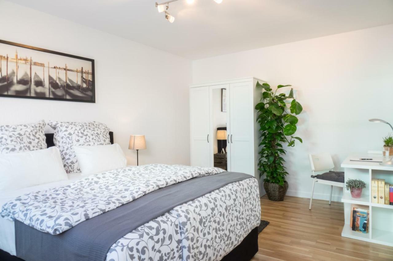 Apartments An Der Universitaet Вупертал Екстериор снимка